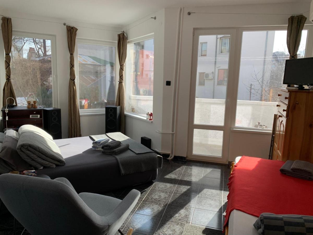 شقة Modern Flat Near Downtown بلوفديف المظهر الخارجي الصورة