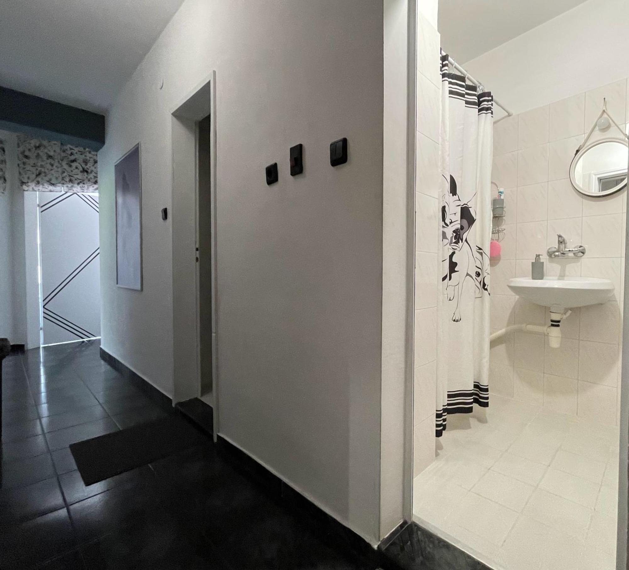 شقة Modern Flat Near Downtown بلوفديف المظهر الخارجي الصورة